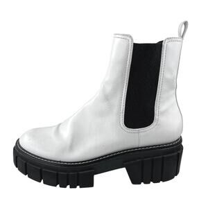 Gianni Bini Ridliegh Womens White Leather Chunky Lug Sole Chelsea Boots Size 10M